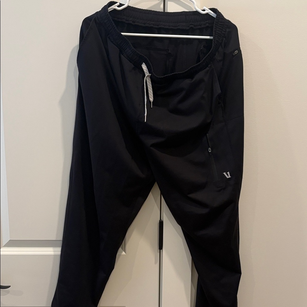 Vuori Men's Sunday Jogger XL no tag